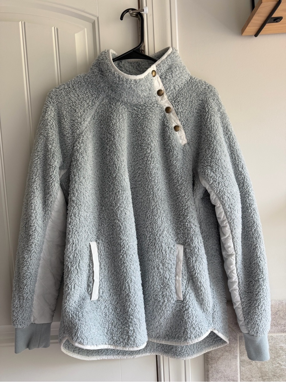 Southern Tide Medium Light Gray Sherpa Pullover